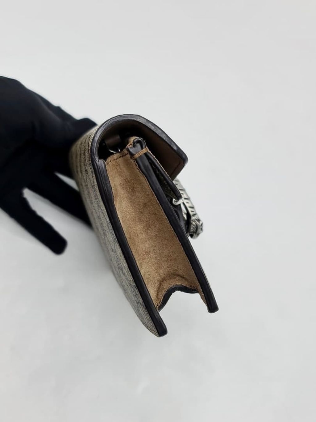 5e82aaa0-4742-4fd0-a1d3-9a8e9b912c98