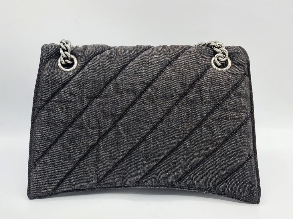 25fb0e3b-df87-42c5-b8fa-4354ecaf09fb