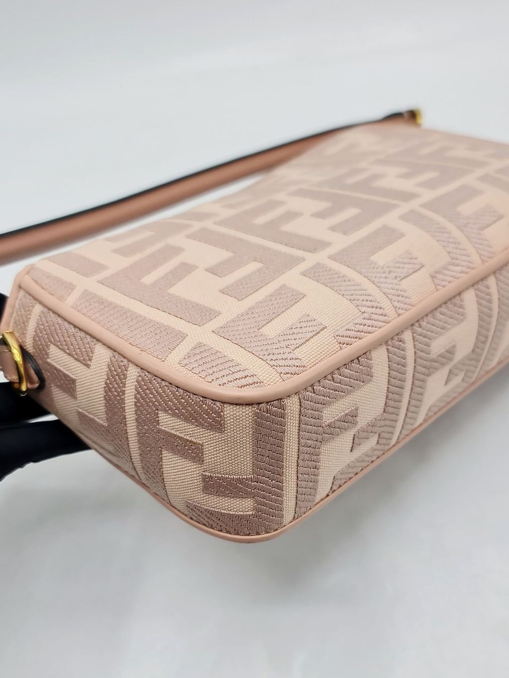 1a27e810-62f4-4973-aa91-1ec266301ab5