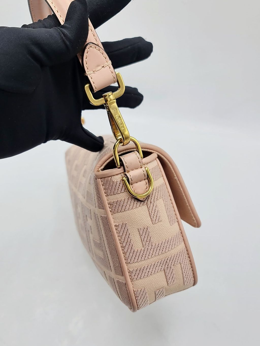 102684fa-0c01-4c0d-a5a1-ace2acf07211