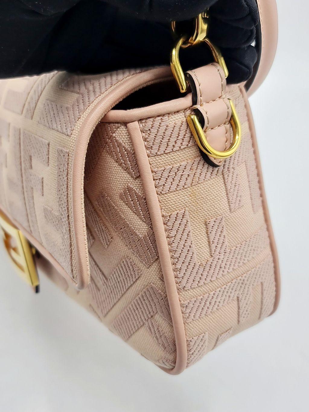 6327e5b2-a0d4-4b9b-ac2a-bd32d56efd4f