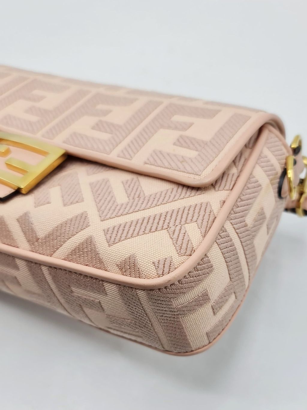 85bd386a-7b5f-49ba-b6bb-527b2fedfab4