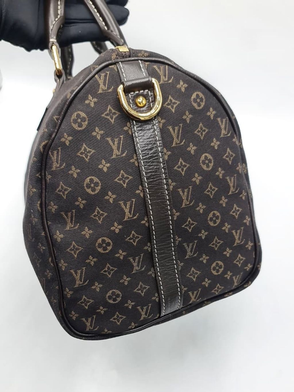 8e2e4615-be1e-4245-8a82-9ec8b7ffbda9