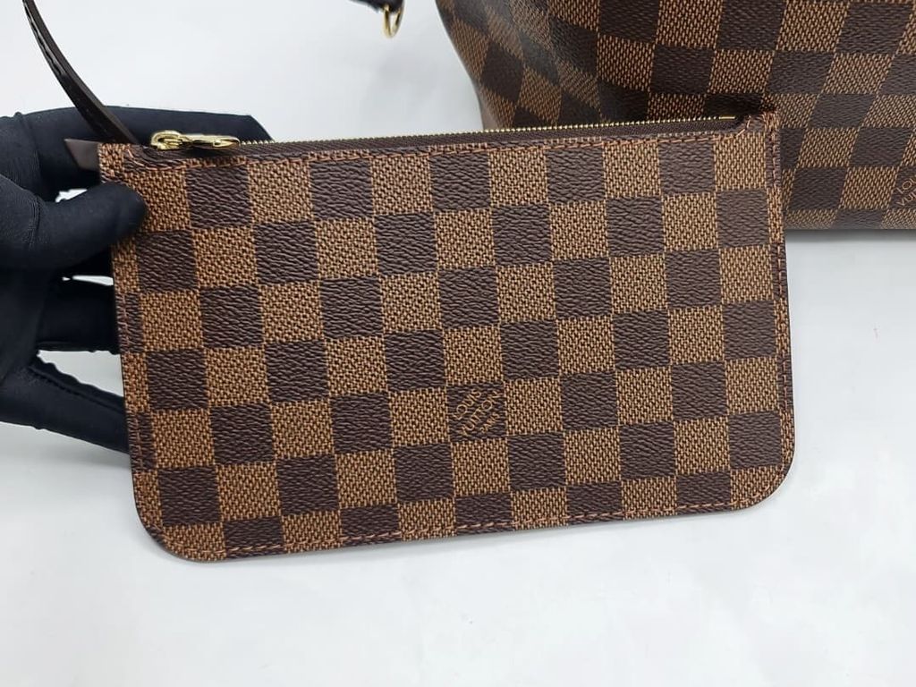 fc04ba8e-7f39-4550-a2f2-bbd7f2db3bb2