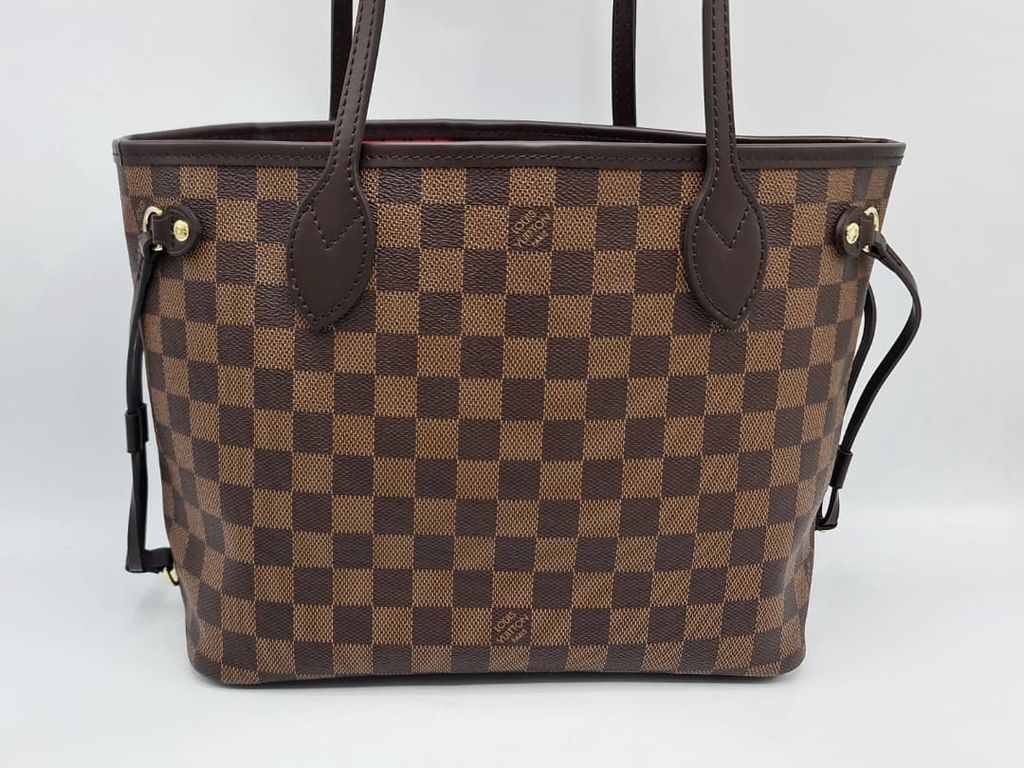 0af2b33a-0116-46b5-ab37-e6e924a30c49