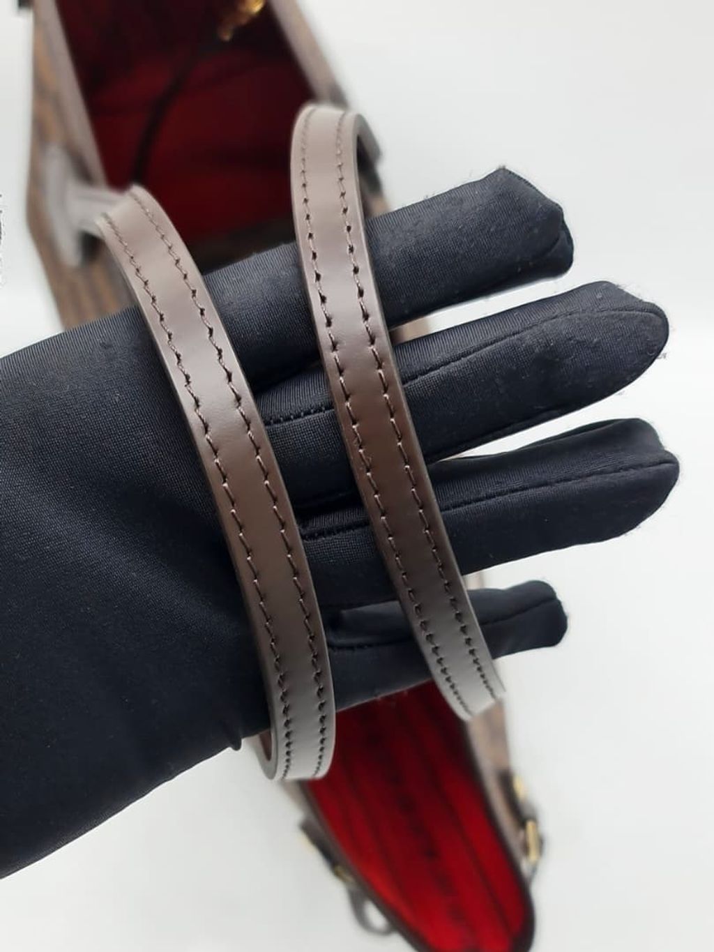 e8442137-3fba-4592-9661-d8a543cb903f