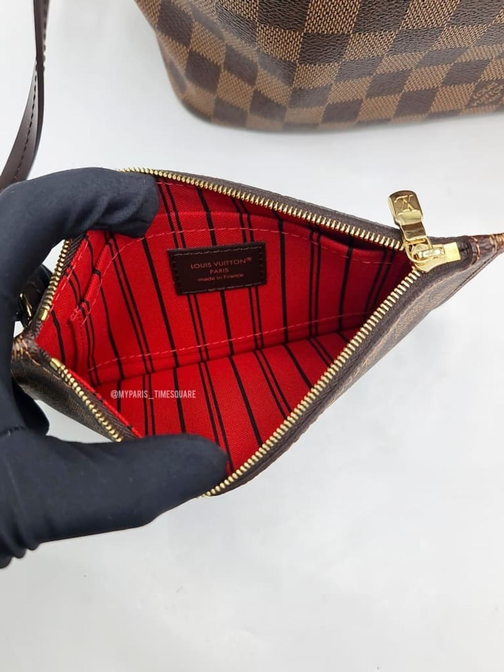 fef6819d-6fe0-47d8-b6da-0da26a4501f4