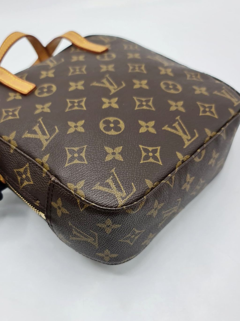 f1ce96fa-3e2d-422c-8db5-3cf8bc0f400b