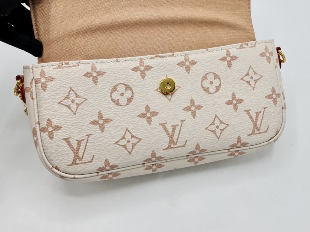 65a66d0b-4919-40da-8de1-759eeccc6652