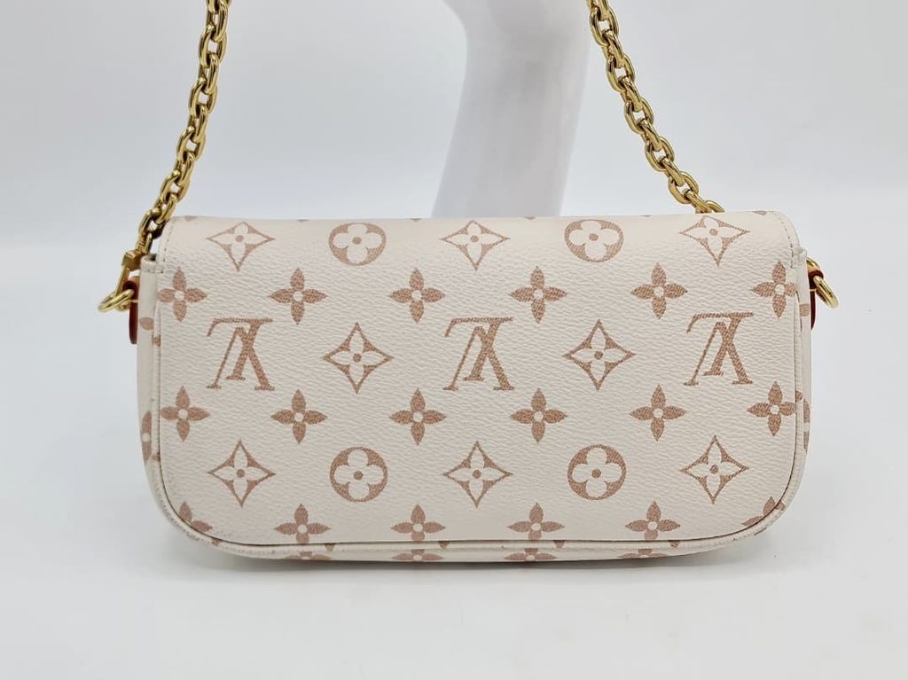 c5680992-ce1c-4ba6-8135-3618689661f5