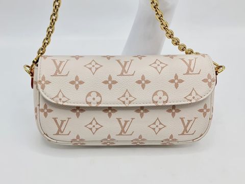 dec896b2-42dc-45ee-b140-579a63db0553