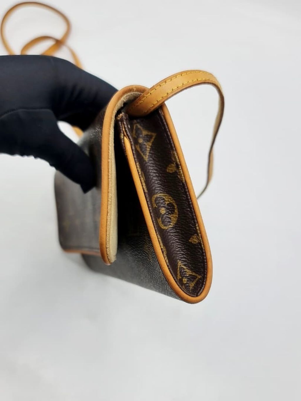 f71e8098-f9f7-4be0-94ae-5c1e7e2e4961