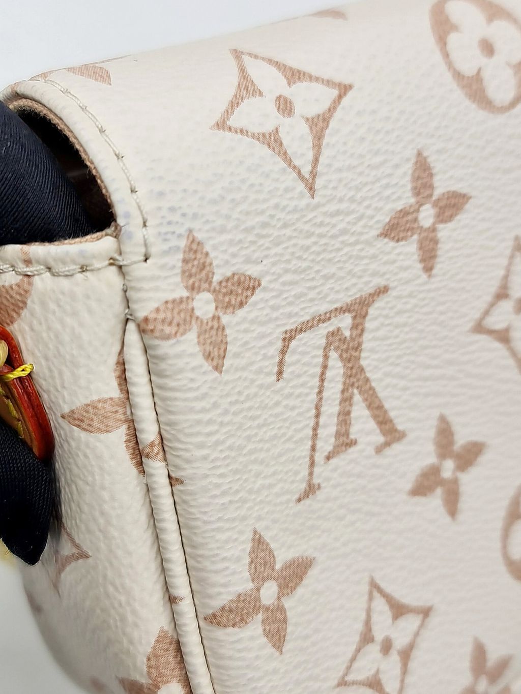 dfdb76ac-79f1-4765-b0b9-0626f6ad4c72