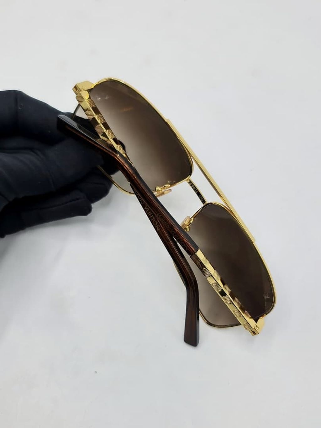 e302fbc5-4ee6-4368-be26-91cef1cadaa4