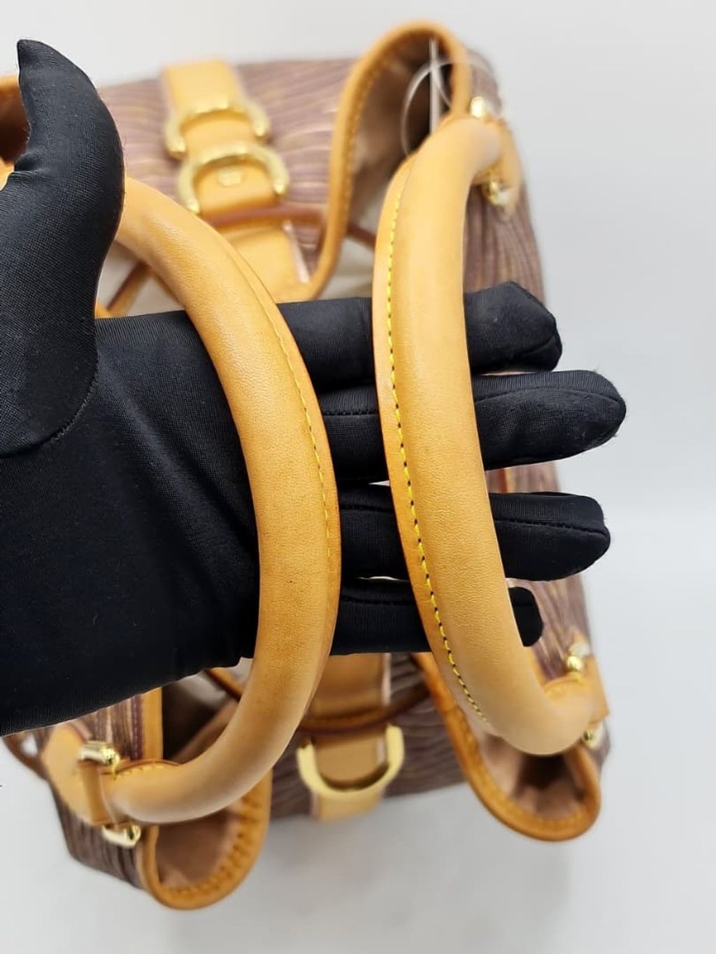 92ef66c1-5e7f-4d03-accf-632779546cc5