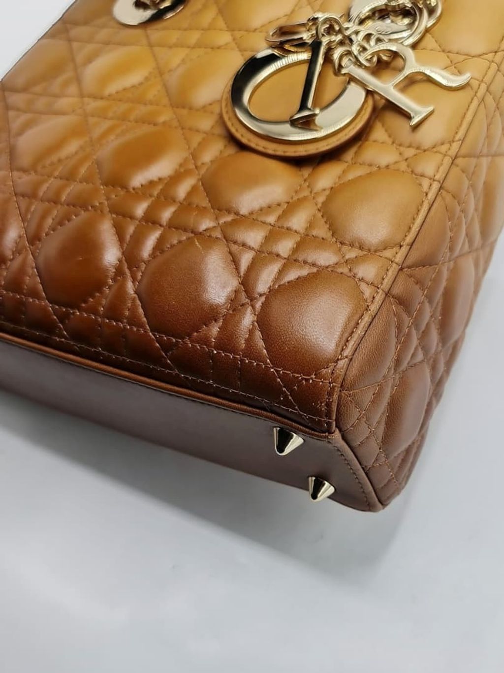 9c864617-a4d4-4e37-a74f-bc1140128d3d