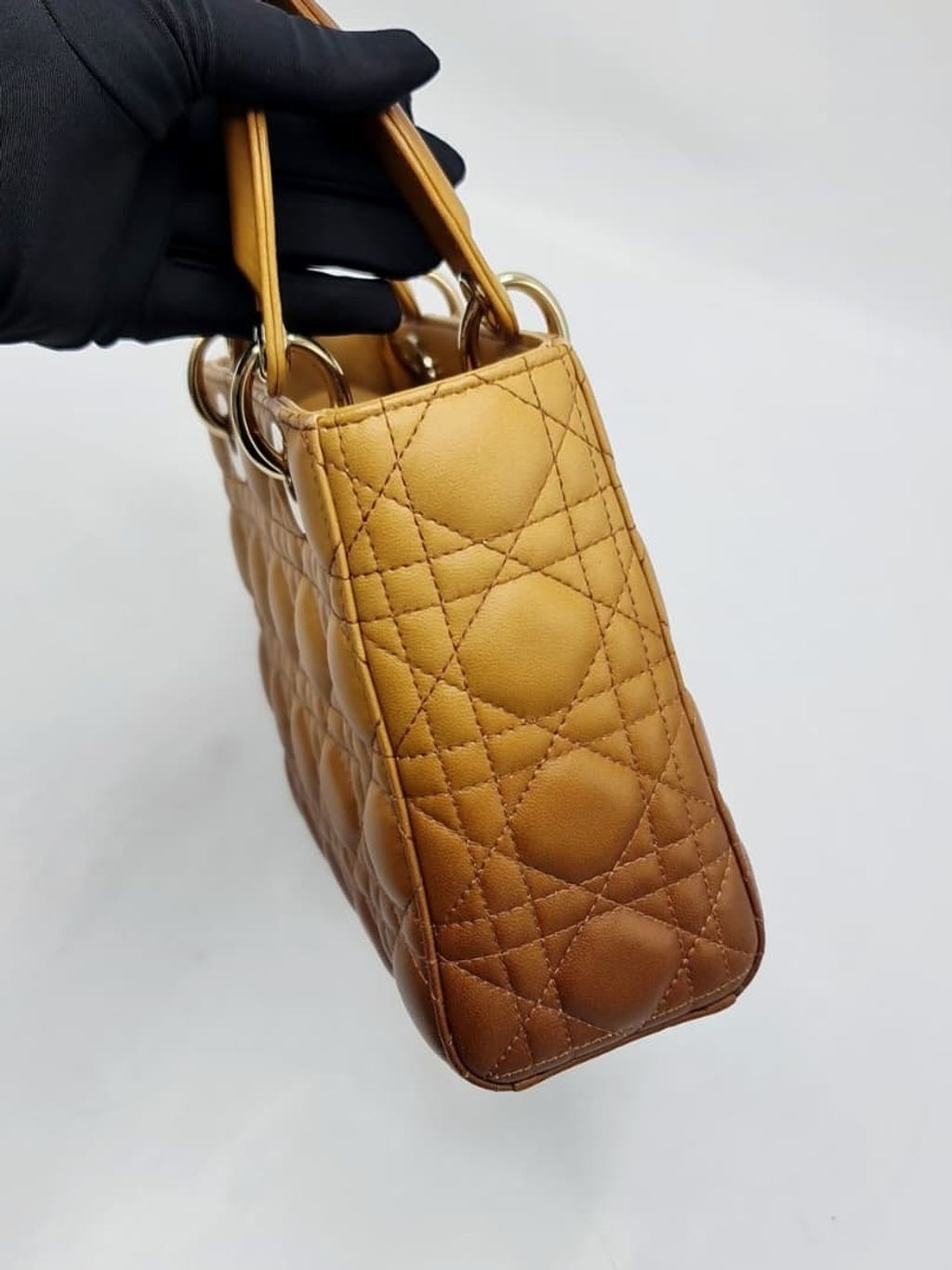 728593a3-daf3-48d4-a159-be1a985c6b3d