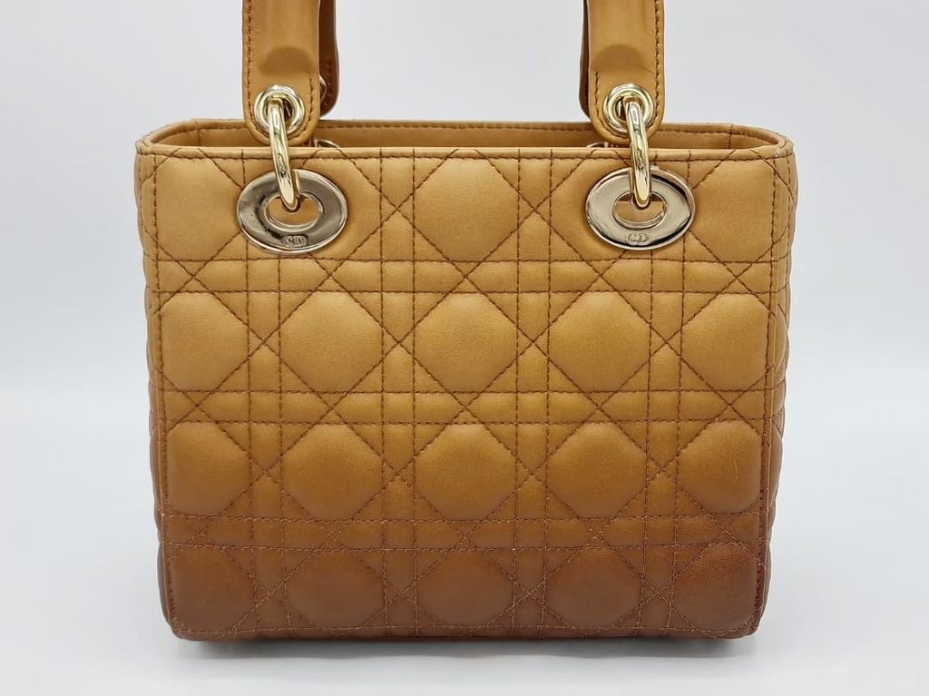 5cc615ef-2cd7-4767-879d-6540736e9474