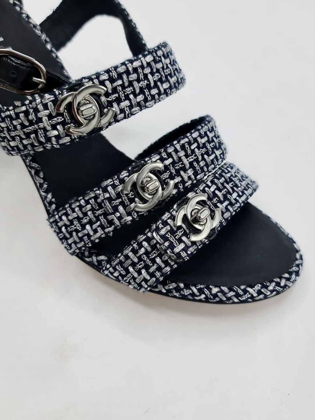 a472bd4c-cbf5-4b10-933d-dc0934c5c4c9