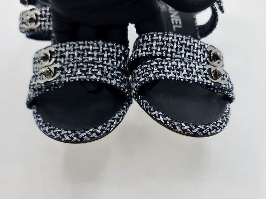 19086e95-5cd2-4c13-a840-4bd2886e8f6e