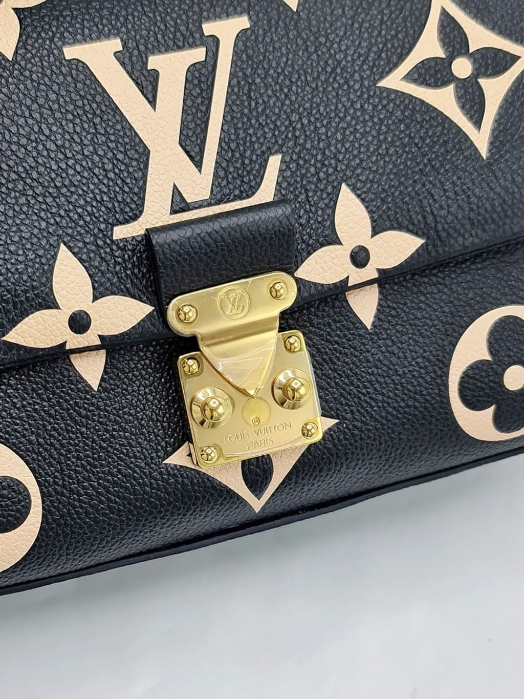 286b0fc2-99a0-4496-baf7-f6b55235f0db