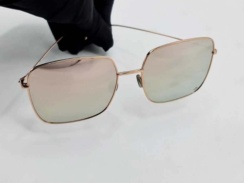 b1ff69bb-4f49-4d4a-82e3-c42a2d861849