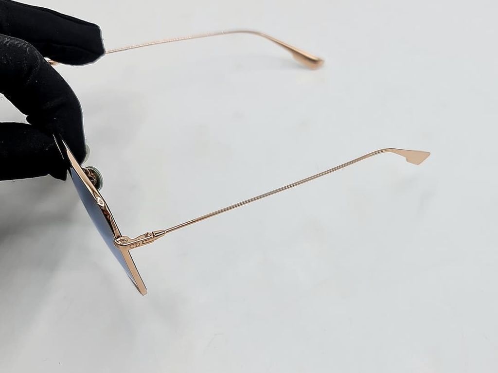 8efcef59-370f-42b5-87b7-5e2a9dcfe416