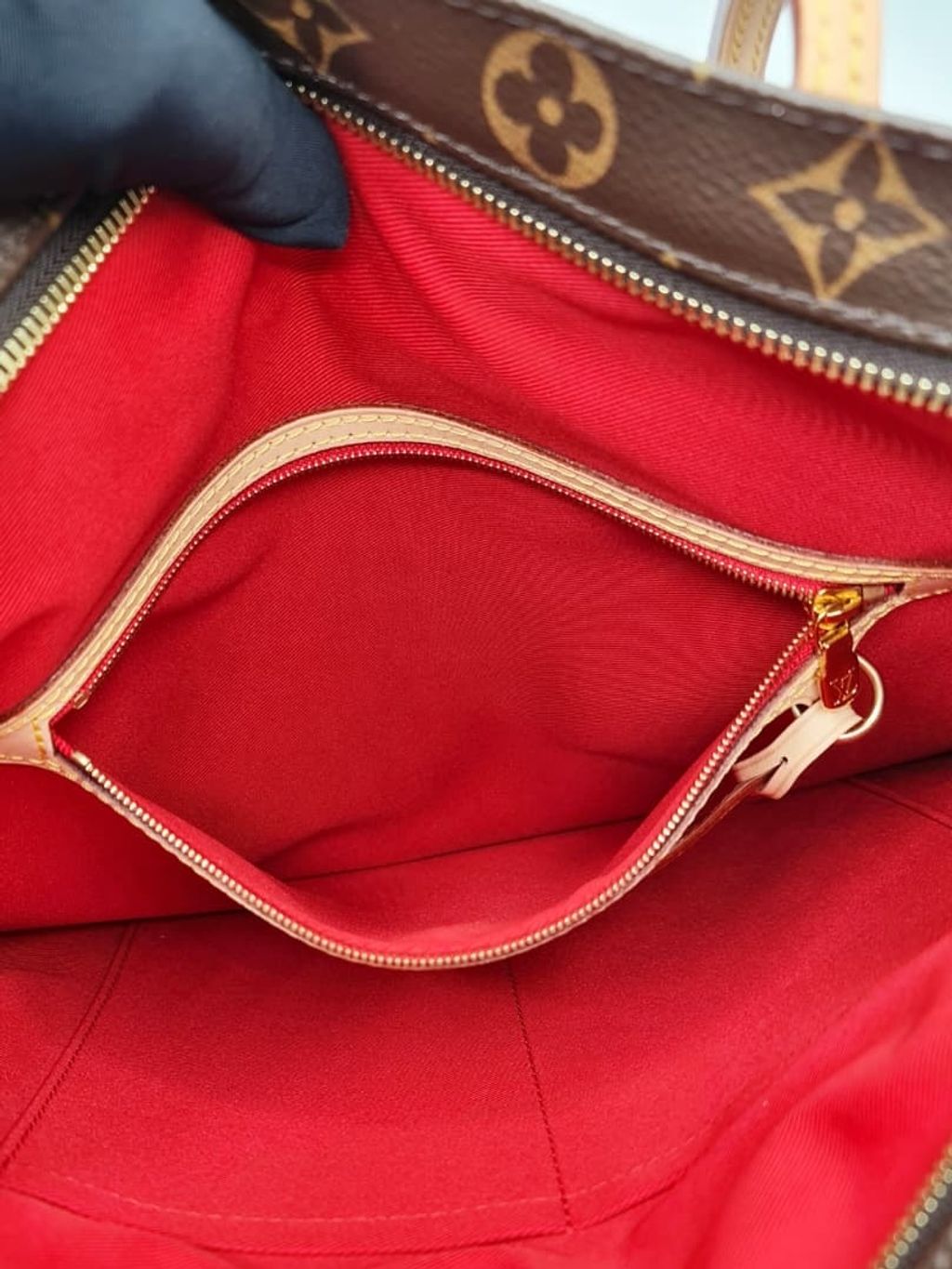 dd1900c0-072f-455f-8da4-ed6bc931c5f0