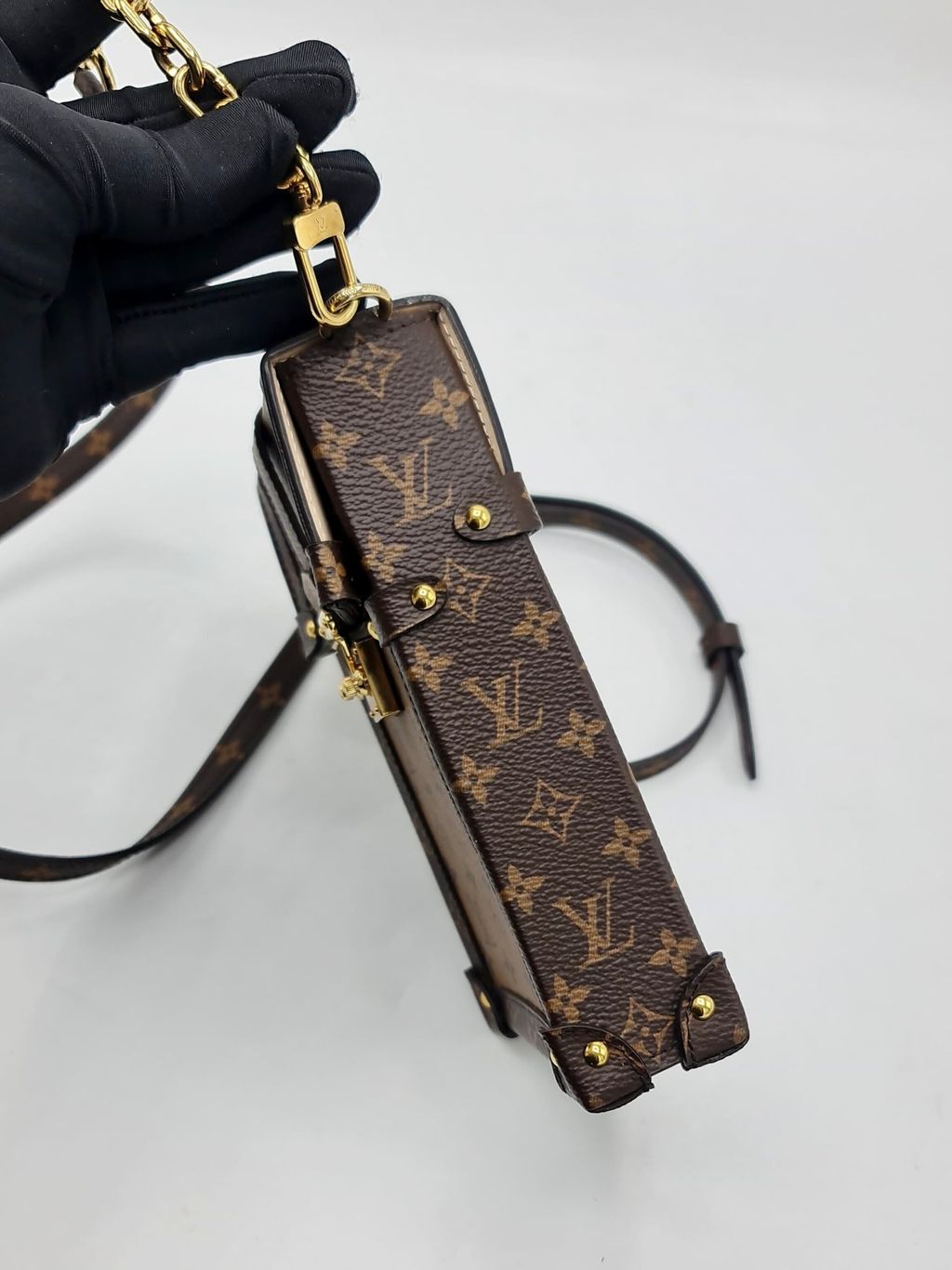 cb650793-cdab-4944-8675-5b534e5e9e60