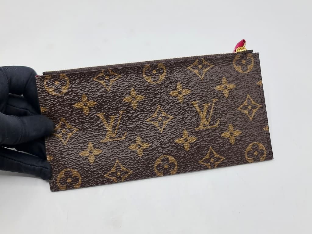 1d5a2311-ca69-4318-bf39-5ec75810e56a