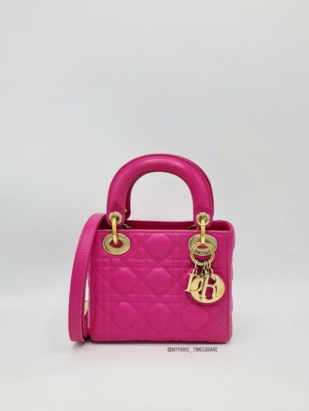 77b7e795-8d32-42de-91cc-6673cef71c7c