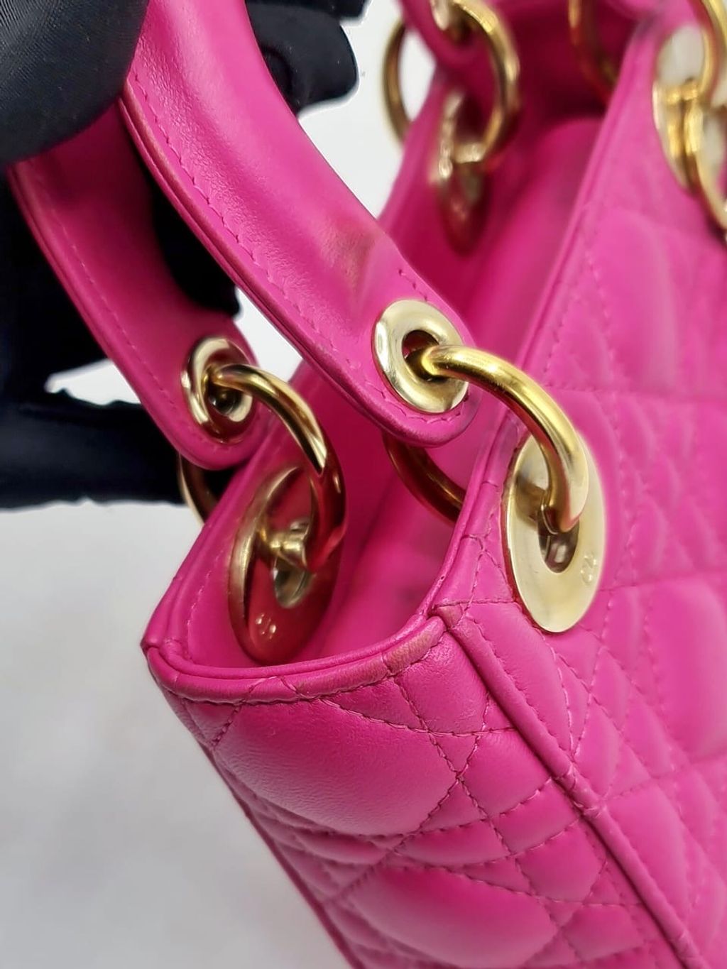 ec378ee3-abc6-4f6b-b77f-b99a3b25695d