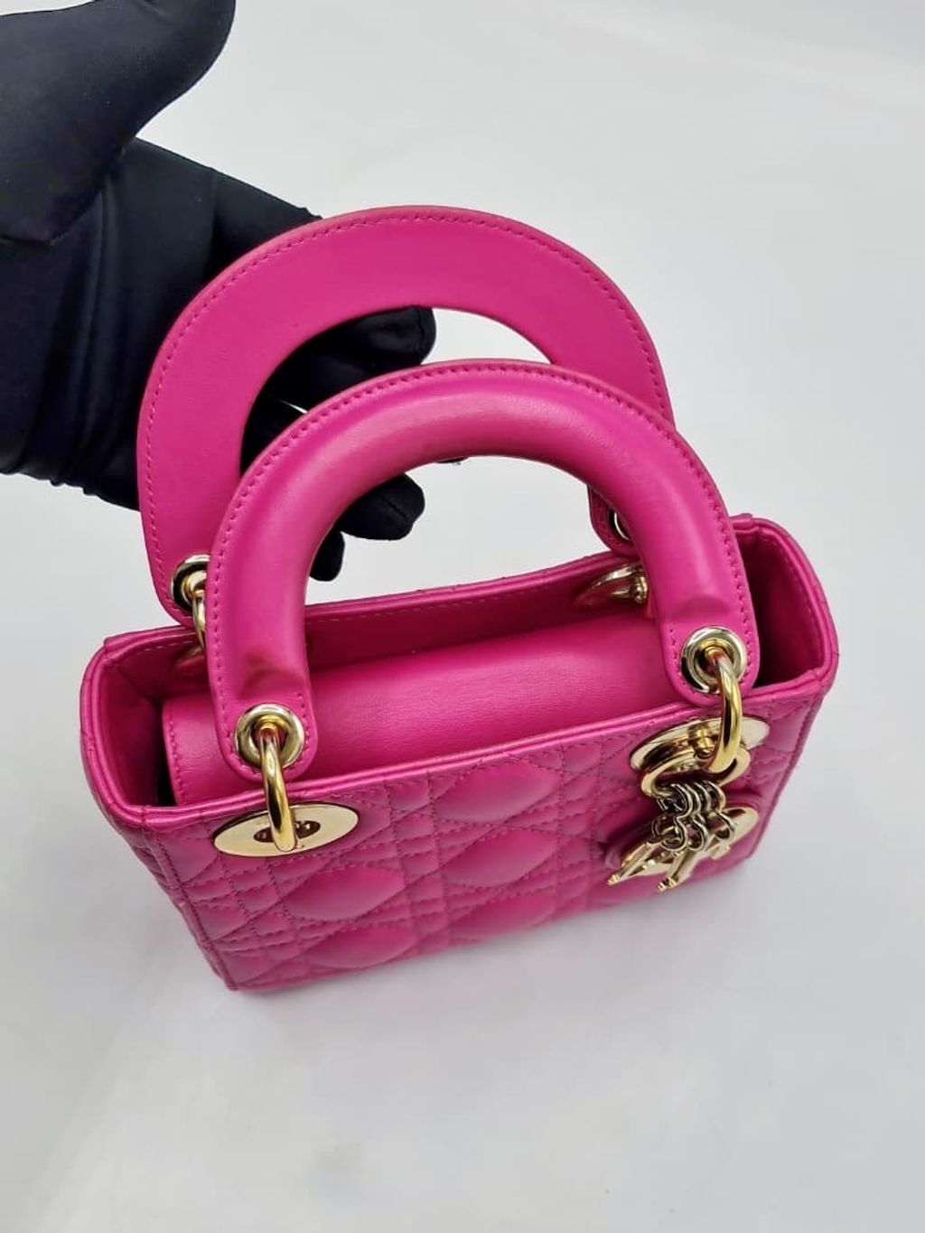 89442175-fd91-4483-8068-90dd7f43c3d2