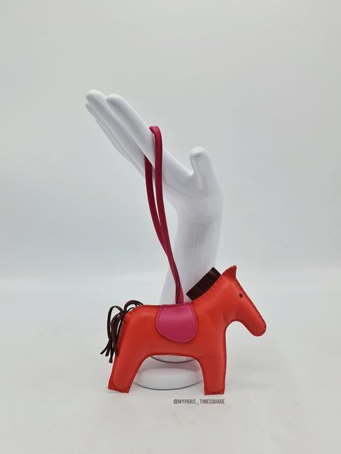 31d44930-79f8-43ce-9790-1d47c5211fe1