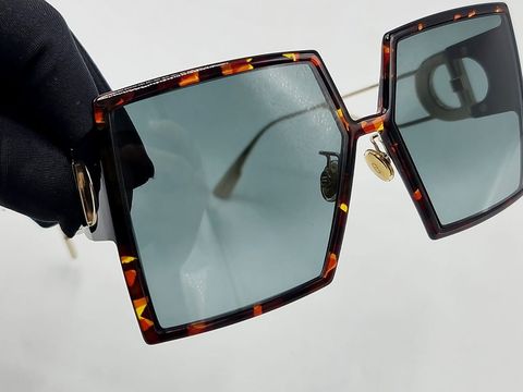 23b622c5-a24a-447a-ab0b-1808df2e1740