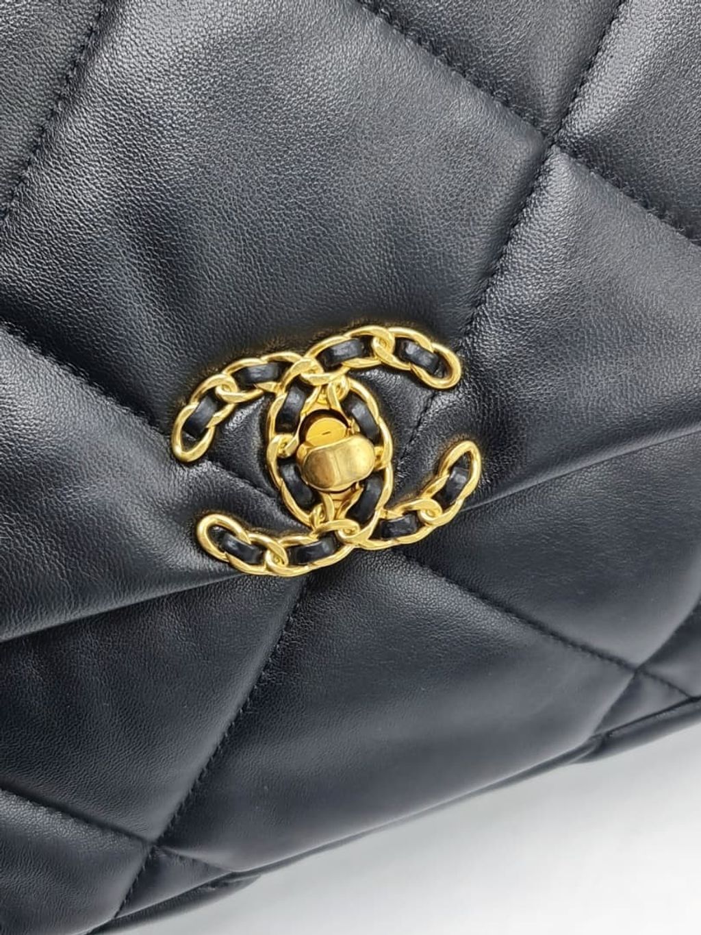 b7ad780a-40d7-4257-aced-ae29a4c356d8