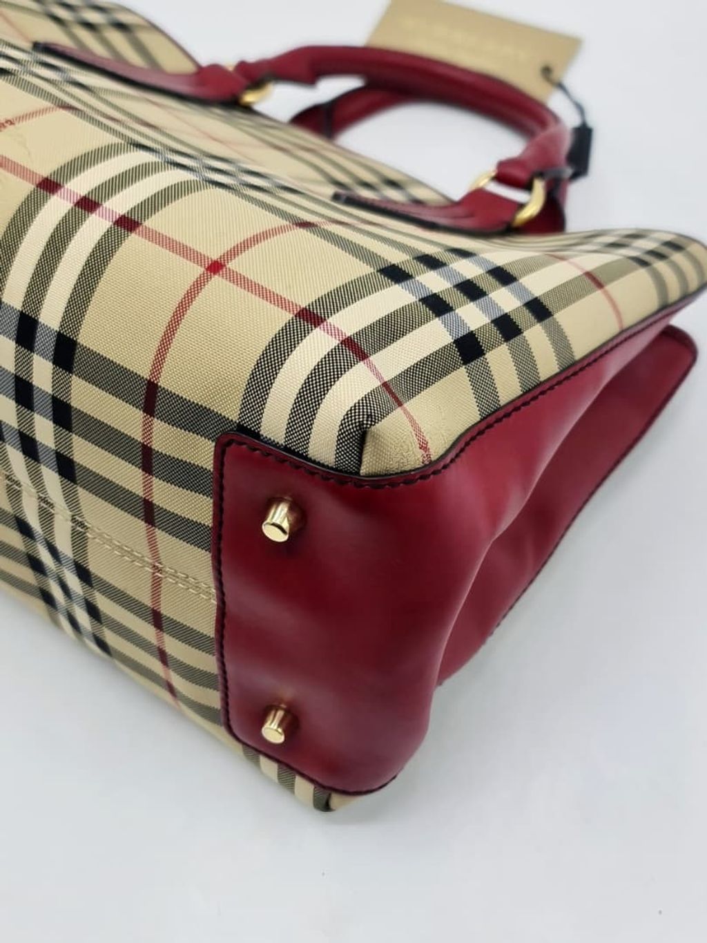 911ca1db-6f9d-4e16-b9c8-b7d1ad633b82