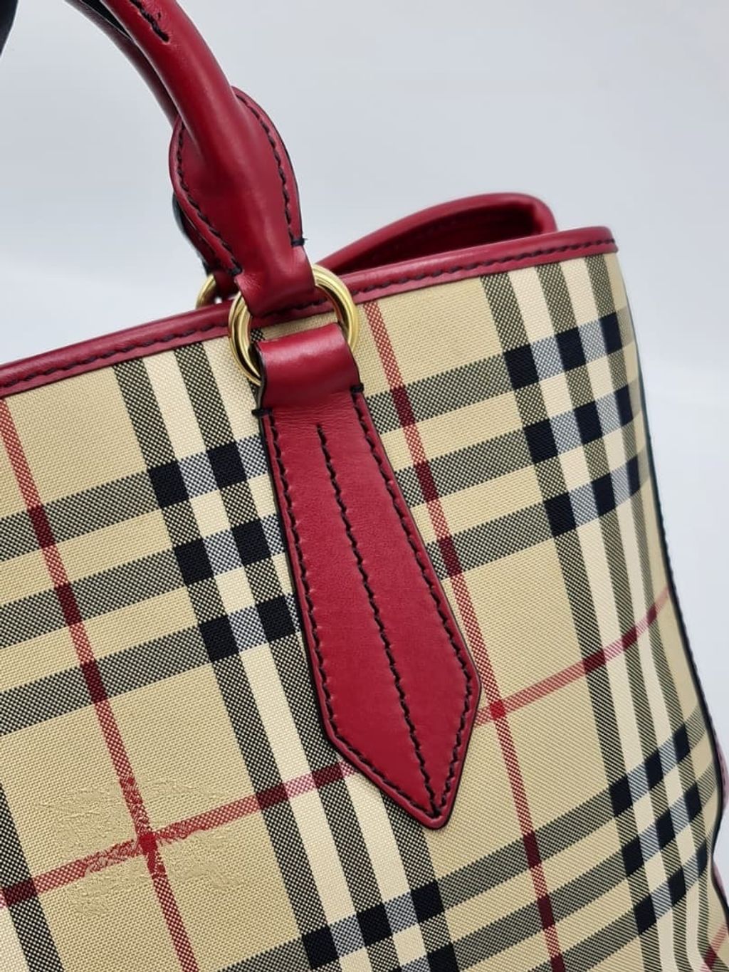 537ad293-ca9c-4c25-baff-ae40266623ad