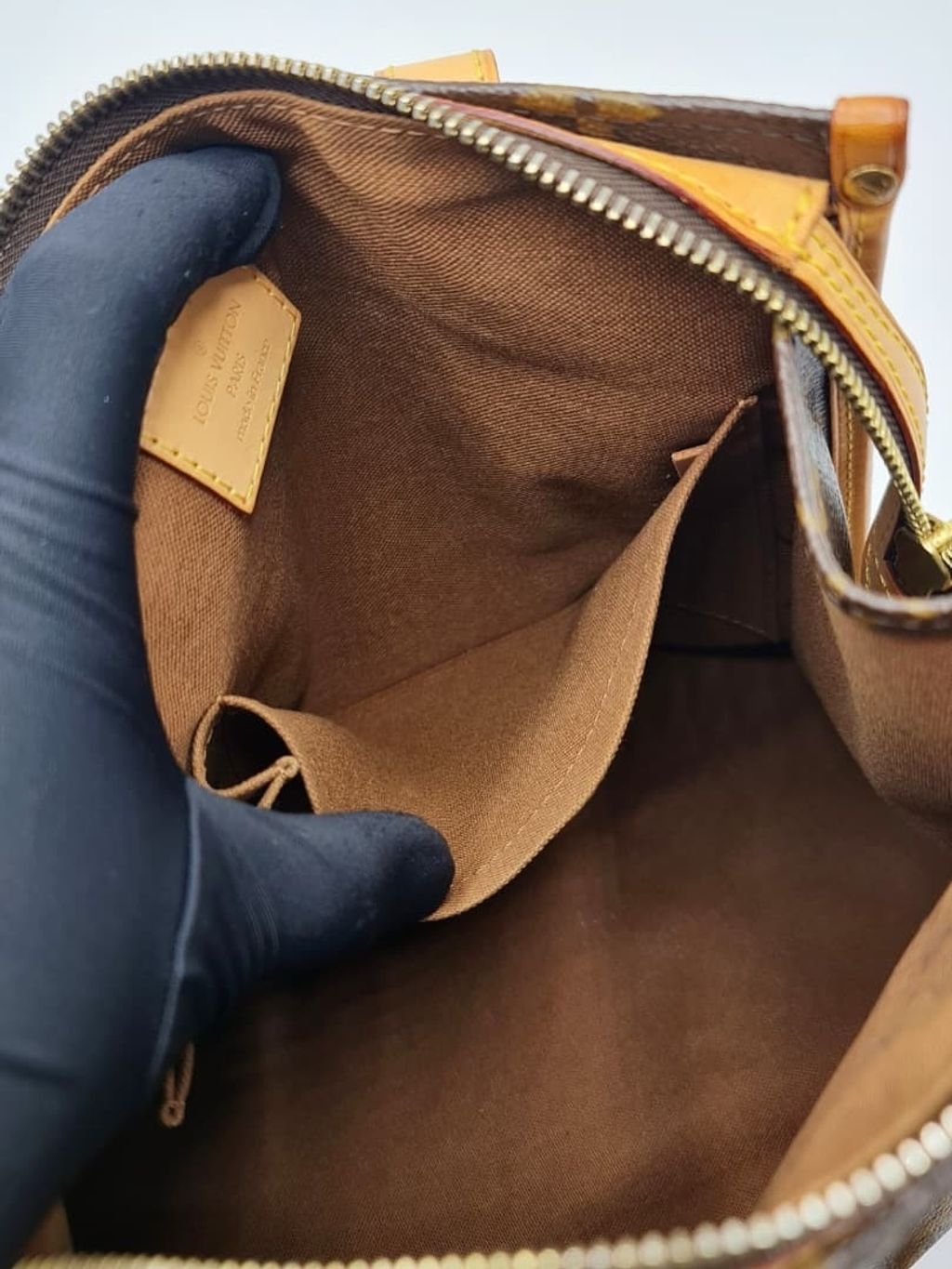 235b3f88-f419-4f9f-85a4-da12494aea37