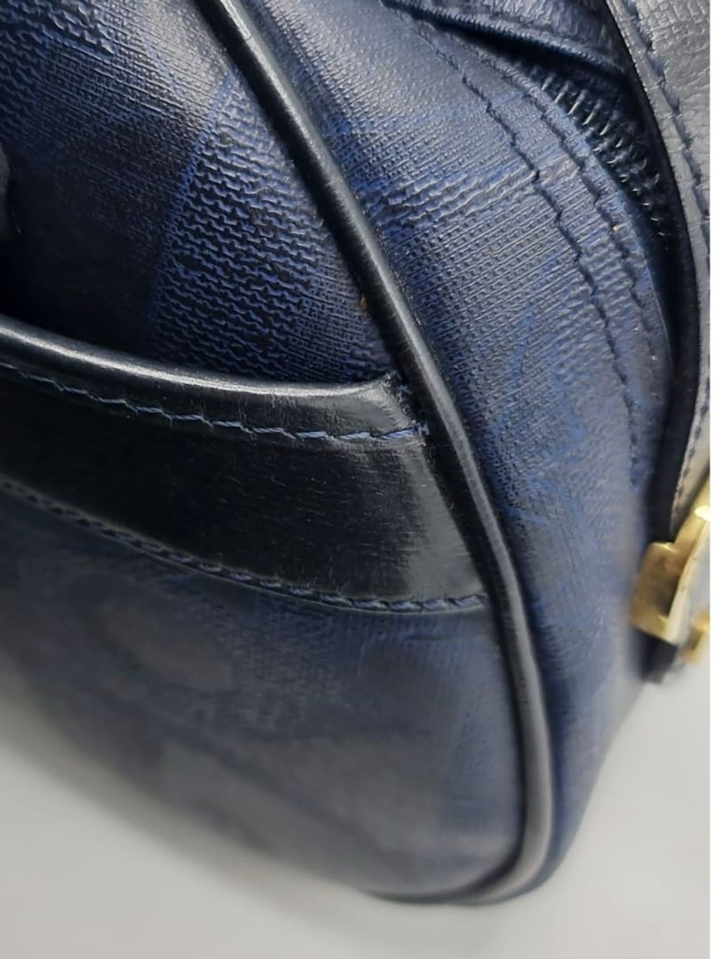 2e12199d-470c-42c9-8d3a-d32c40a85bdc