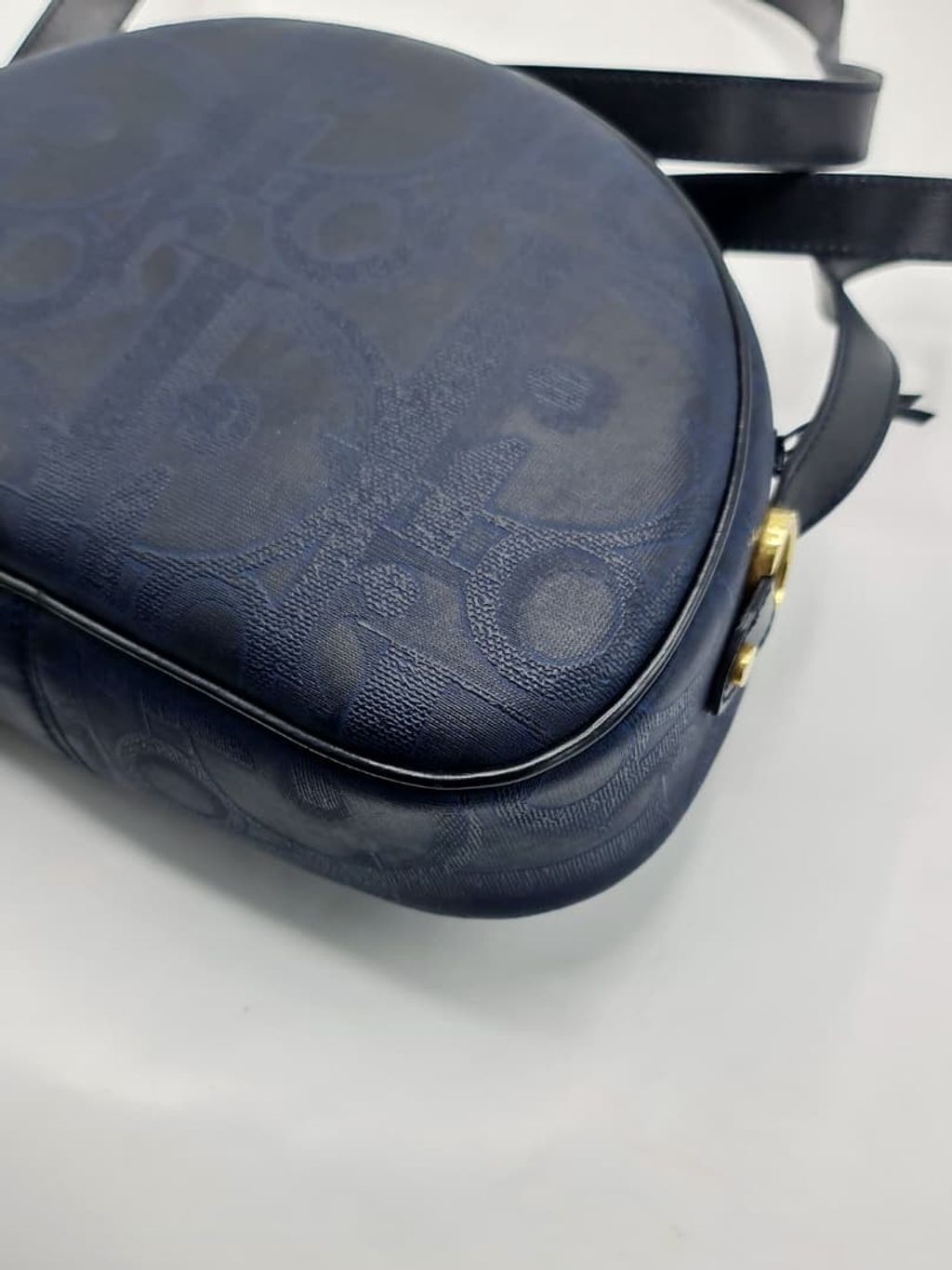 8029b276-f813-49fe-8dd3-137613087c37