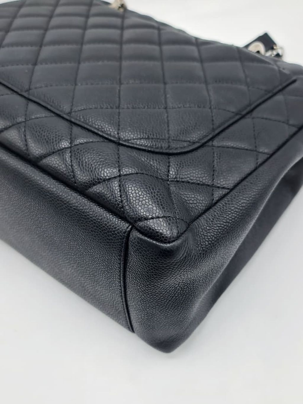 f6b95eb3-c043-4e49-b334-8630f653550c