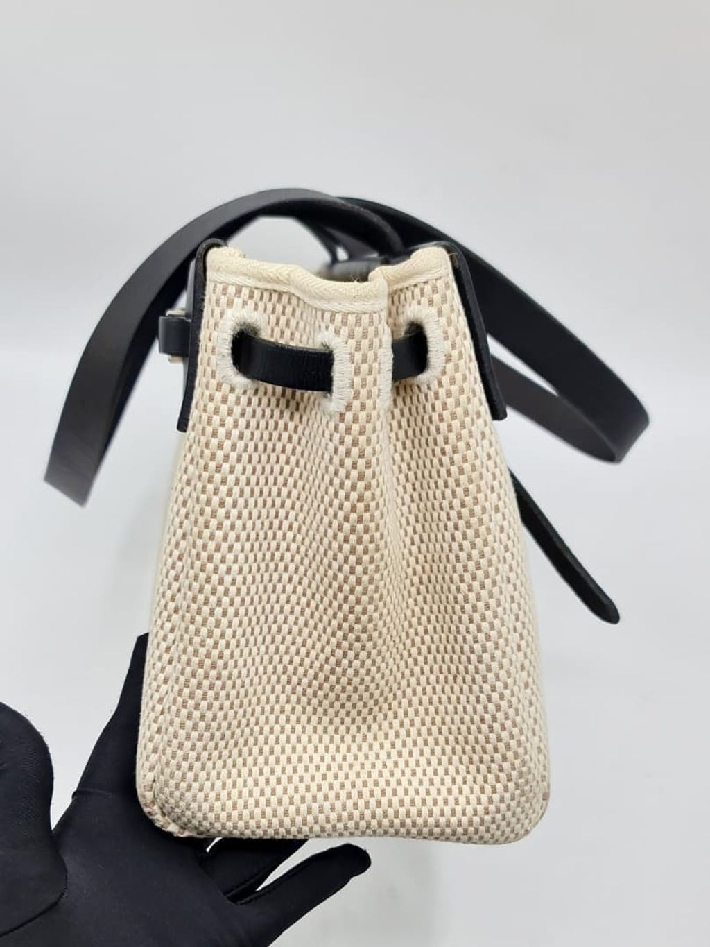 3f6016e0-26c4-4609-a0db-8d2e3b0cf8d4