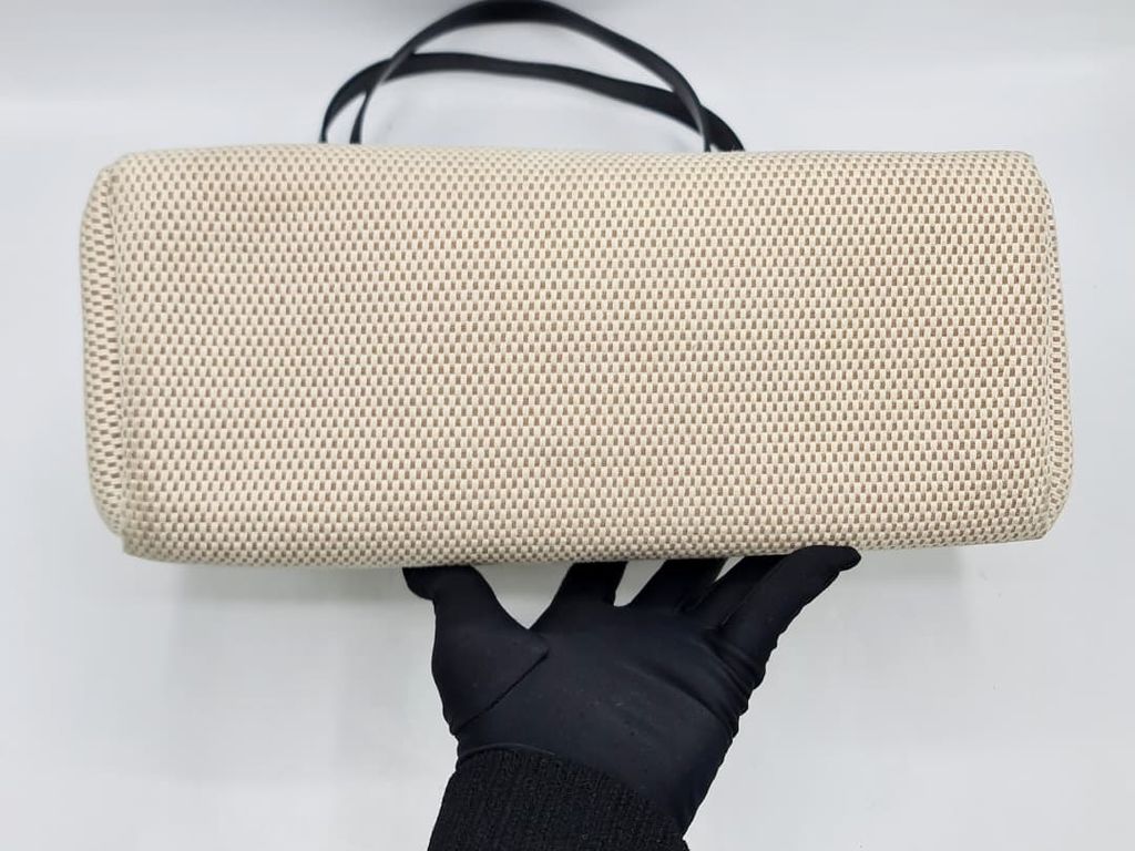 86dba47f-ecaa-4ff1-a778-065be79e5e58