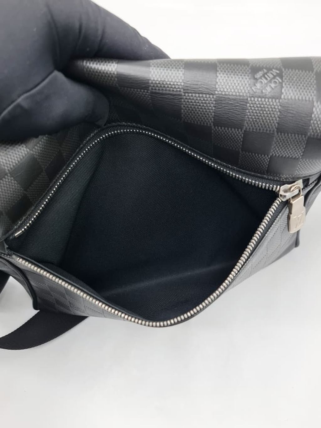 2b655e6f-0cb4-450e-960c-6810ea8363b6