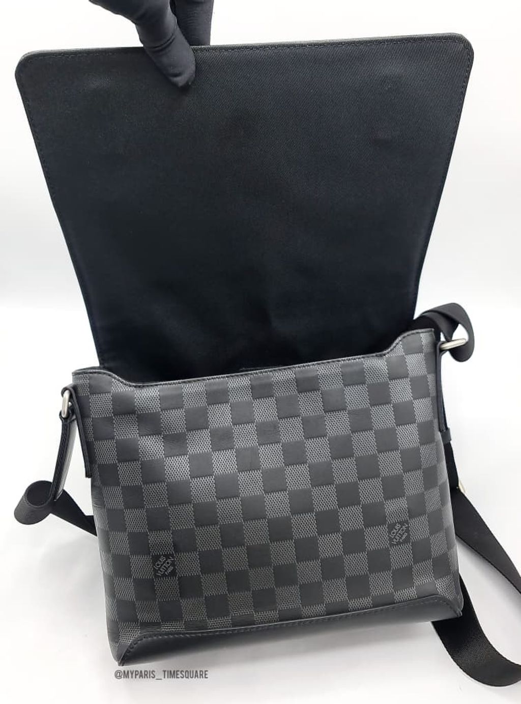 1f40a1d2-94a1-44c0-ba6c-15bff51ba219