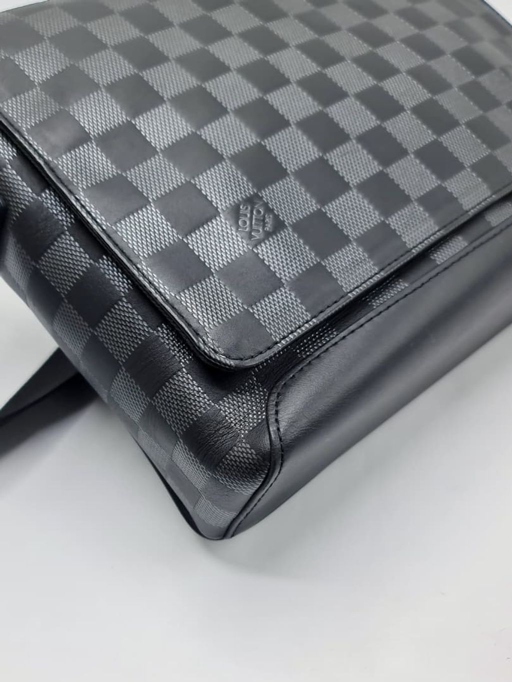 32811b72-d1d9-4b04-840b-34ffb136094f