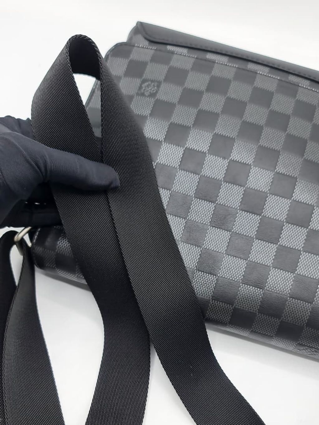 03f3587c-a0ff-4542-91c1-c38445421c77