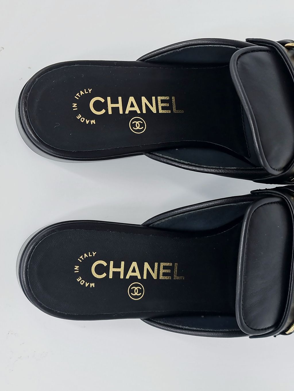 b3d12e52-1d9f-465d-9bcf-ba7d53351bee