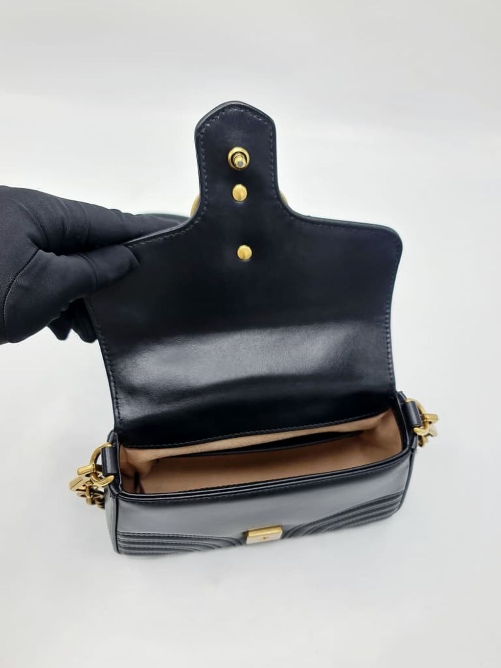 16410495-577d-4c02-8f5d-10d16e3bcc52